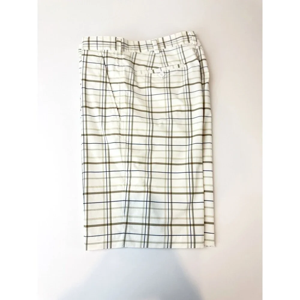 Nike Golf Dri-FIT Plaid Shorts 34 White Beige Navy Performance